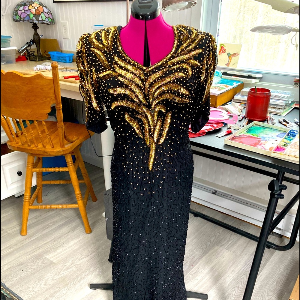 MARK and JOHN By SAM 100% Silk Beaded Sequin Formal Dress Women’s Size Medium